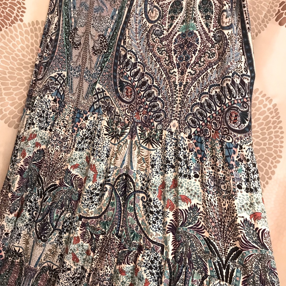 Lovely feminine 100% viscous skirt w/side zip & elastic back.